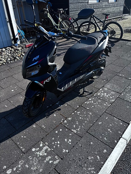 Motocr R9 3 of 5