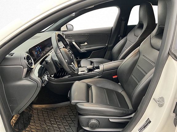 Mercedes-Benz CLA200 d 10 of 30