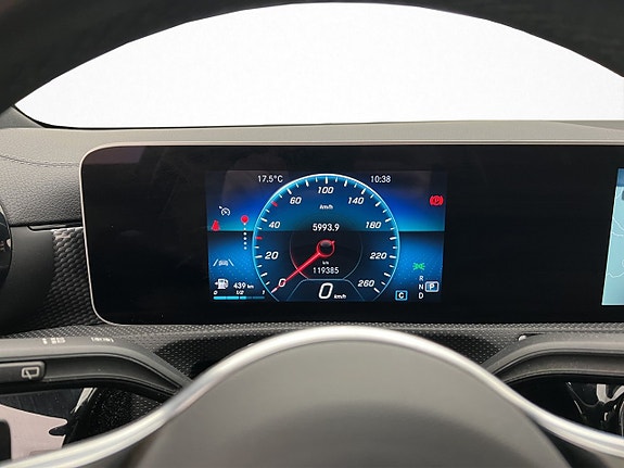 Mercedes-Benz CLA200 d 14 of 30