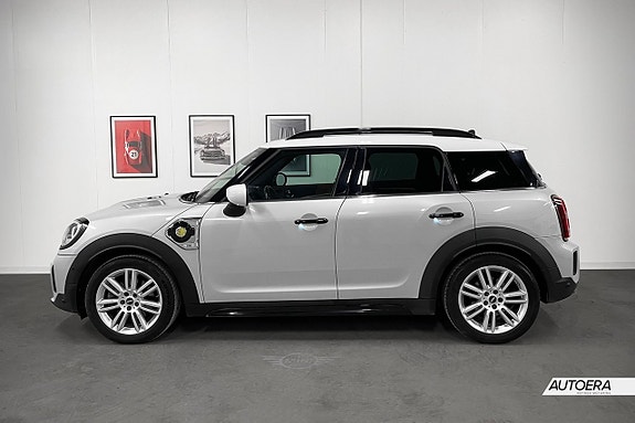 MINI Countryman Cooper SE 2 of 5