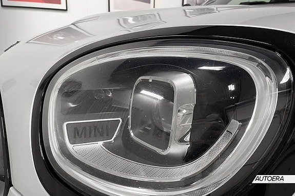 MINI Countryman Cooper SE 18 of 19