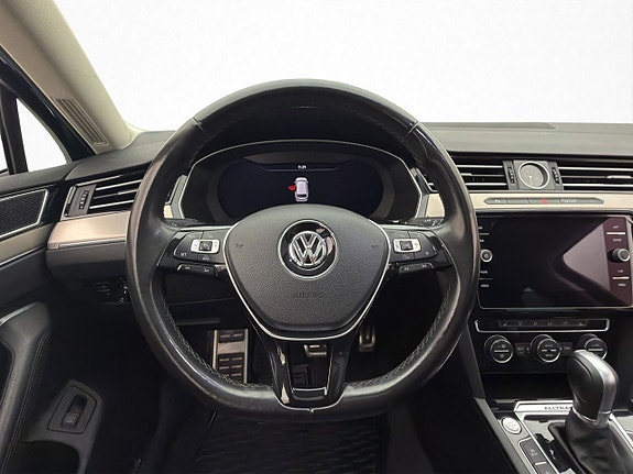 Volkswagen Passat Alltrack 13 of 30