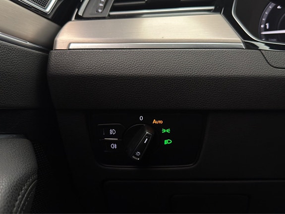 Volkswagen Passat Alltrack 15 of 30