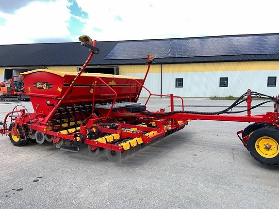 Väderstad 400C Rapid, såmaskin