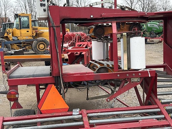 Massey Ferguson Fyrkantspress 1839 med Inplastare 5 of 7