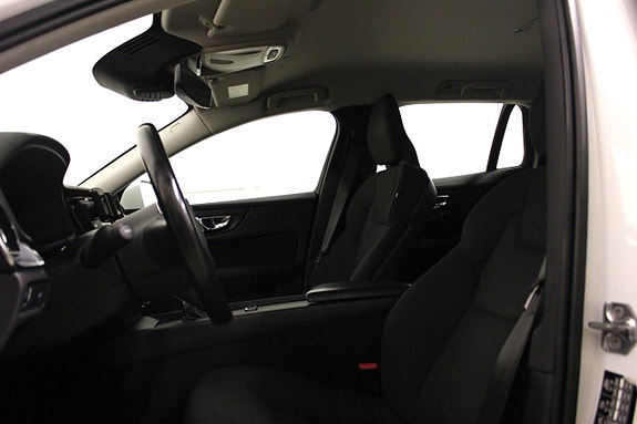 Volvo V60 9 of 16