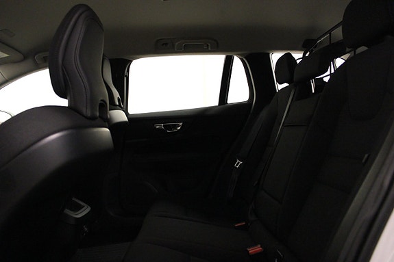 Volvo V60 10 of 16