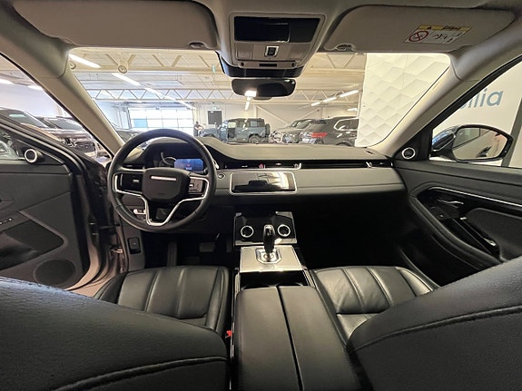 Land Rover Range Rover Evoque 9 of 12