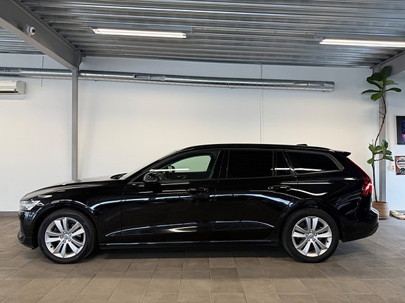 Volvo V60 3 of 5