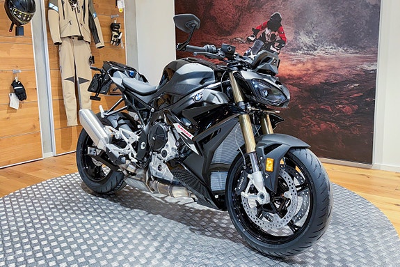 BMW S 1000 R | Comfort | Dynamic | Spara 13.745kr 3 of 5