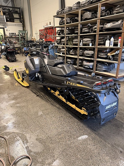 Ski-Doo Summit Neo + 600 EFI 55hk 2 of 4