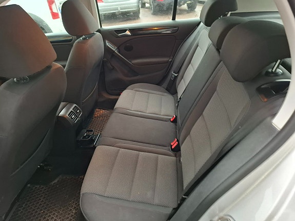 Volkswagen Golf VI 9 of 12