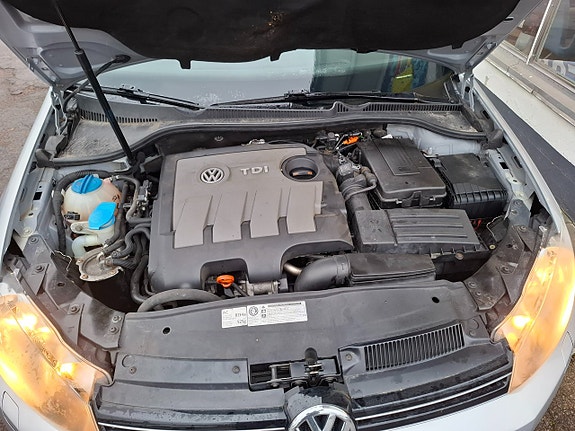 Volkswagen Golf VI 10 of 12