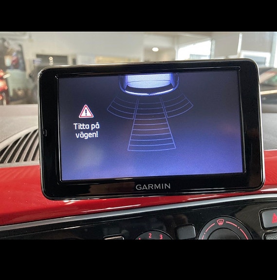 Volkswagen UP! 7 of 13