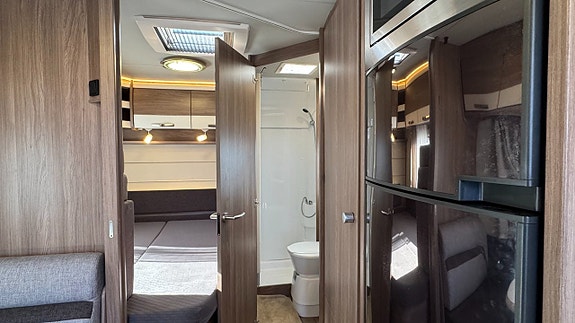 Knaus 650 UDF Südwind W08 8 of 10