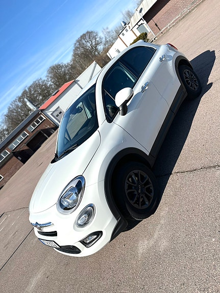 Fiat 500X 2 of 5