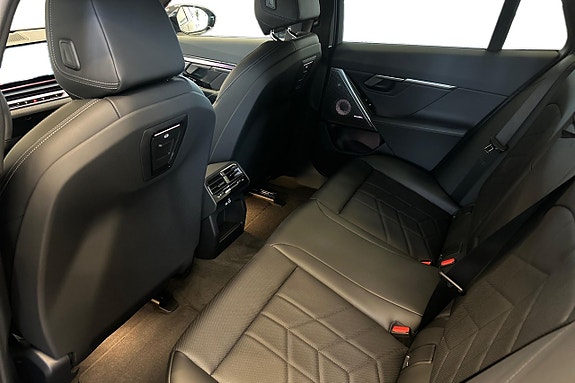 BMW 530e 15 of 23