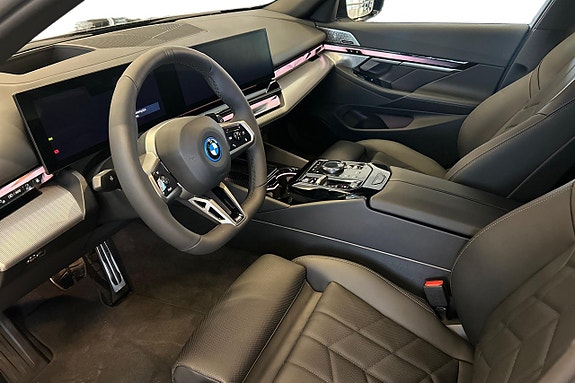 BMW 530e 11 of 23