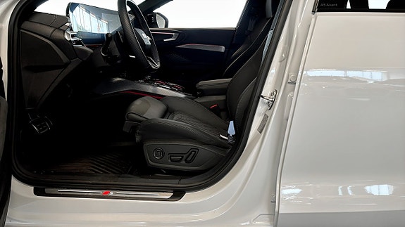 Audi A5 2 of 23
