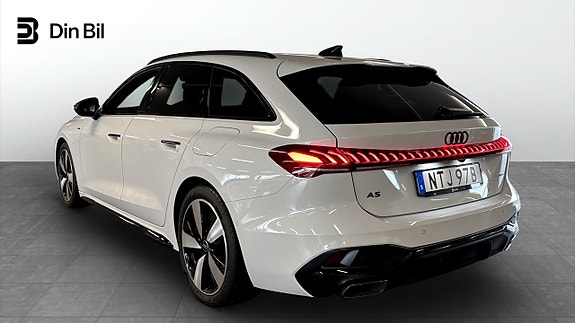 Audi A5 4 of 23