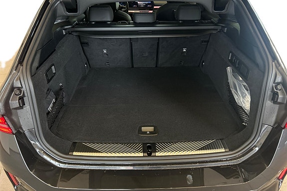 BMW 530e 16 of 23