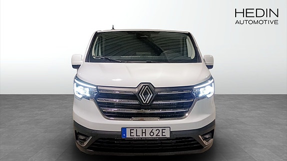 Renault Trafic 8 of 12