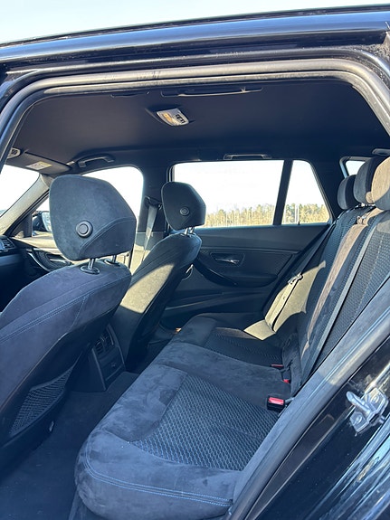 BMW 320d 8 of 11
