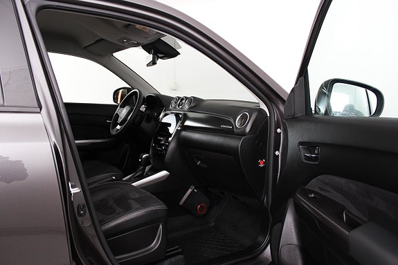 Suzuki Vitara 24 of 30