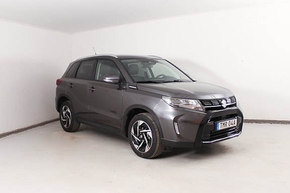 Suzuki Vitara 2 of 30