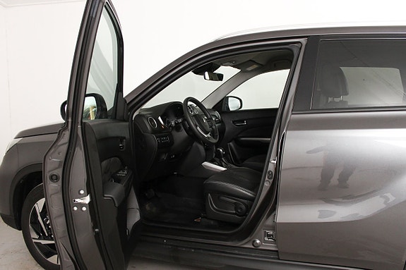 Suzuki Vitara 17 of 30