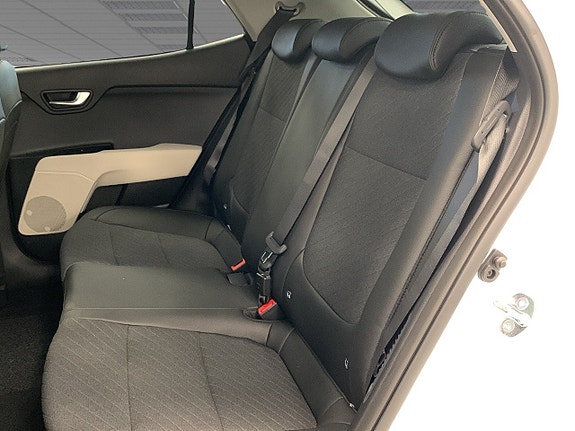 Kia Stonic 9 of 29