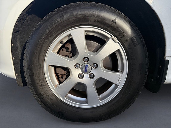 Volvo XC60 10 of 20