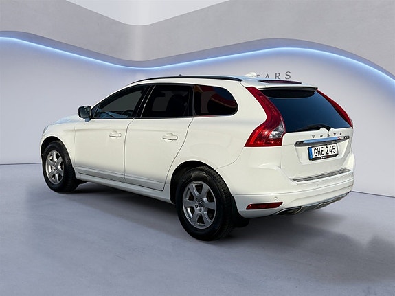 Volvo XC60 3 of 20