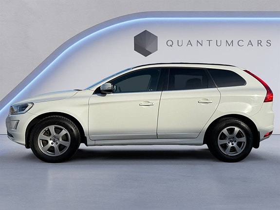 Volvo XC60 2 of 20