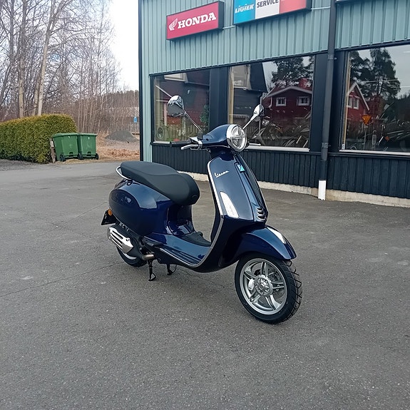 Vespa PRIMAVERA 50 Klass I // 45km/h 2 of 4