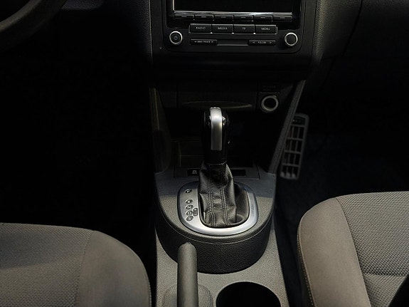 Volkswagen Caddy Maxi 12 of 22