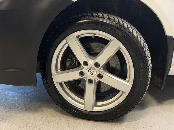 Volkswagen Caddy Maxi 19 of 22