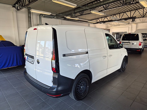 Volkswagen Caddy 2 of 5