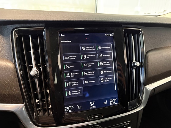 Volvo V90 Cross Country 15 of 23