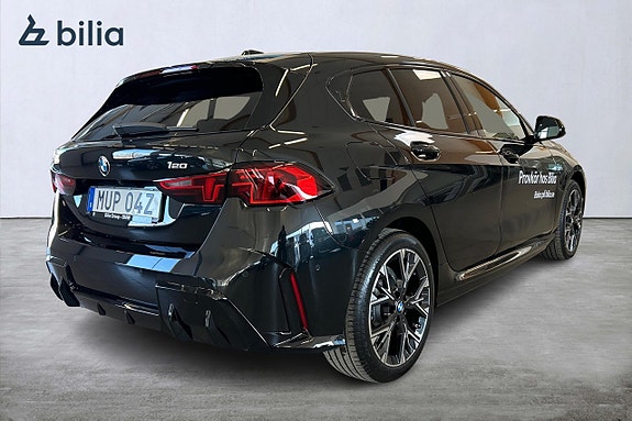BMW 120 8 of 18
