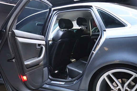 Audi A4 11 of 19