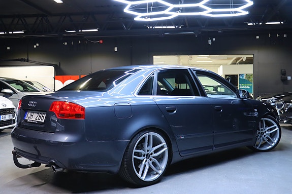Audi A4 5 of 5