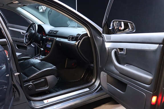 Audi A4 13 of 19