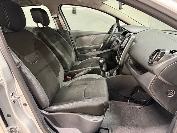 Renault Clio 10 of 20