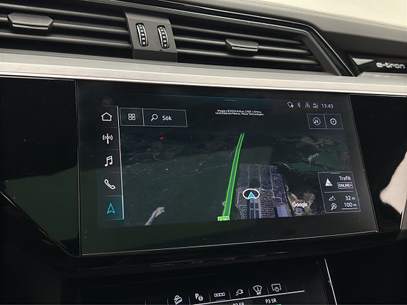 Audi Q8 21 of 30