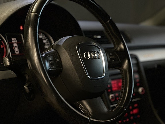 Audi A4 16 of 22