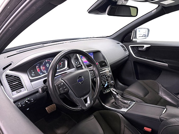 Volvo XC60 9 of 25