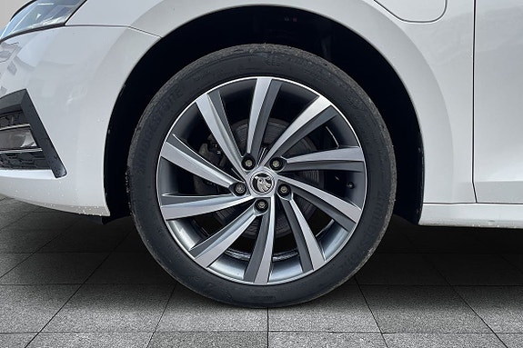 Skoda Octavia 8 of 18