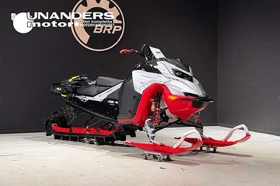 Lynx Shredder RE 3700 850 E-TEC Turbo R BOKA NU OCH SÄKRA BÄSTA DEAL