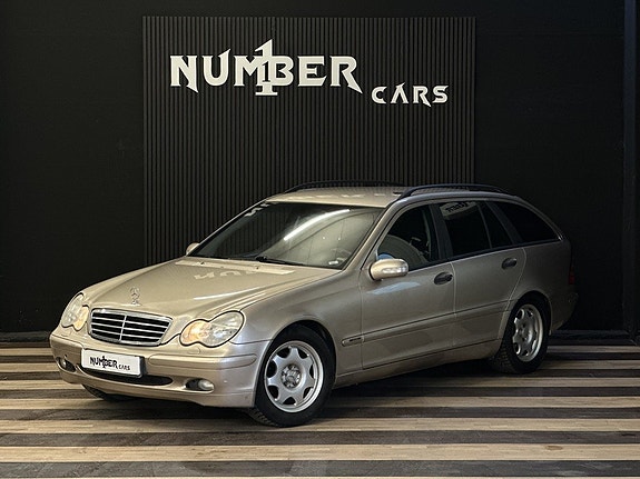 Mercedes-Benz C180 2 of 5